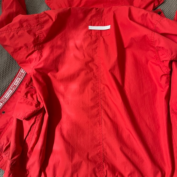 FOG Rain Fall/Spring Jacket Red with Hood - Picture 7 of 12